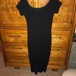 Small Bernie Dexter 3/4 length dress w/back slit